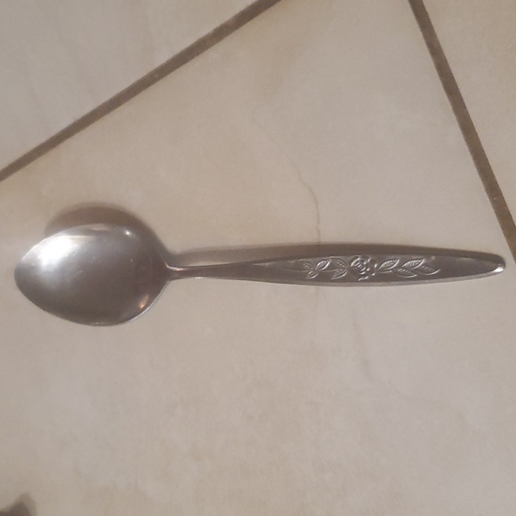 Vintage Nasco Stailess Rose Spray Japan Teaspoon - Picture 1 of 3